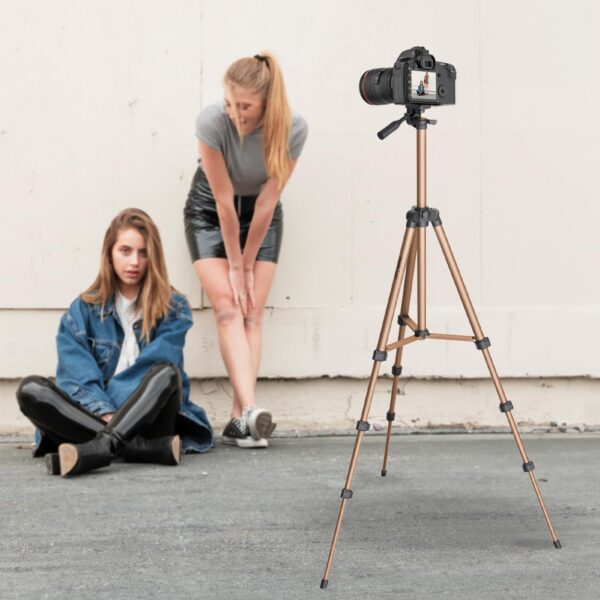 AMAZONBASICS Lightweight 41-134cm Tripod with Mobile Holder & Carry Bag | for All Camera/Go pro/Smartphones| Copper - Image 9