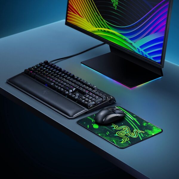 Razer Goliathus Mobile Soft Gaming Mouse Mat - Small - RZ02-01820200-R3M1 - Image 3