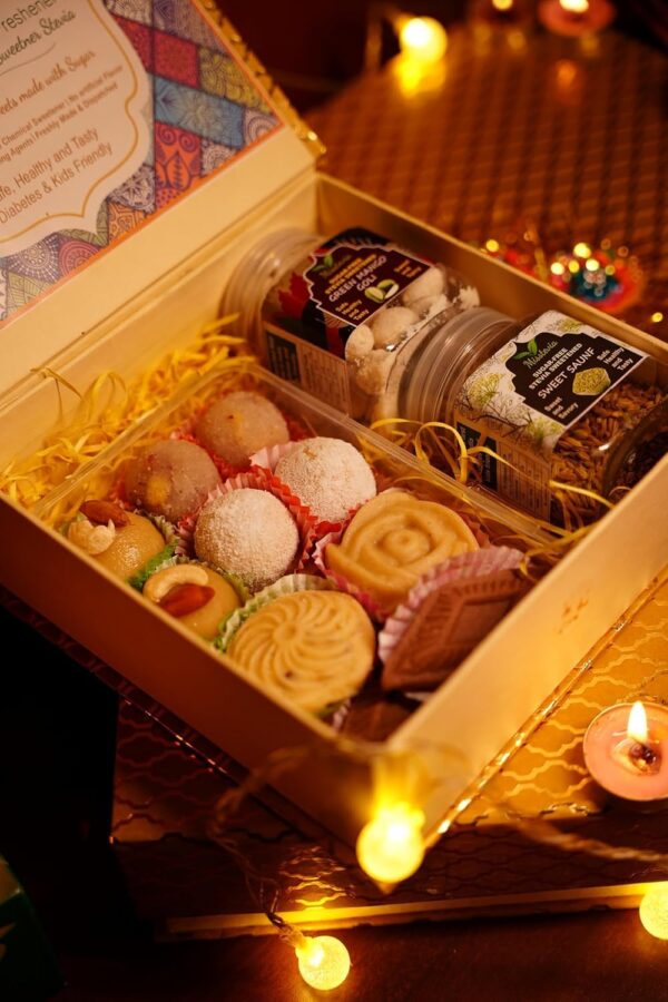 Misstevia Sugar Free Sweets Gift Box | 250gm Sugar Free Sweets and Sugar Free Mouth Freshener| Stevia Sweetened Kaju burfi Badam Malai Peda Kesar Malai Peda Kaju Almond Laddu Mango Malai Sandesh Dryfruit Coconut Laddu 250gm Sweets | Green Mango Goli 110g | Sweet Saunf 50g |Gift Hamper for any occasion - Image 2