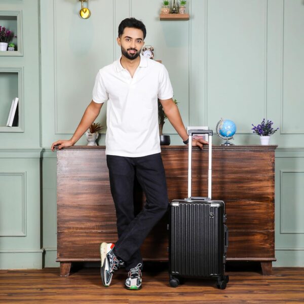 THE CLOWNFISH Stark Series Luggage Polycarbonate Hard Case Suitcase Eight Wheel Trolley Bag With Double Tsa Locks- Sooty Black (Small Size,57 Cm-22 Inch,8 Spinner) - Image 3